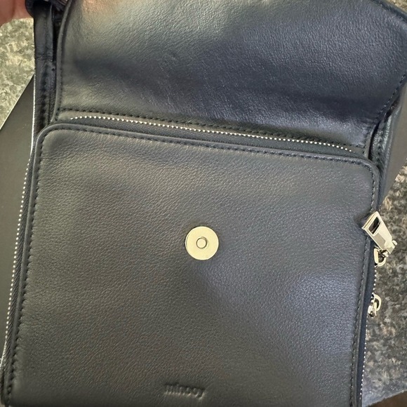 Minooy Athena Crossbody Bag Built-in Wallet real Leather Dark Navy Blue NEW - Picture 14 of 16